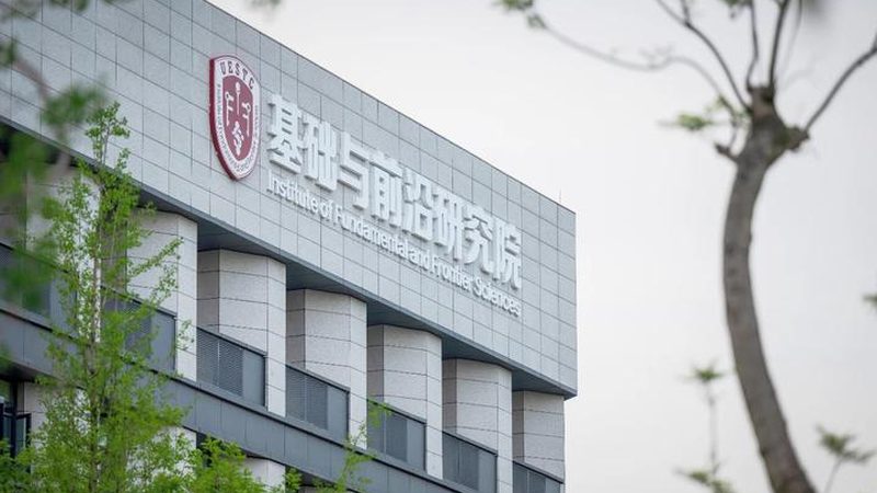 SMT工艺在电子加工中的关键作用与优势解析